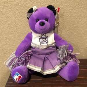 Kings Basketball Cheer Bear